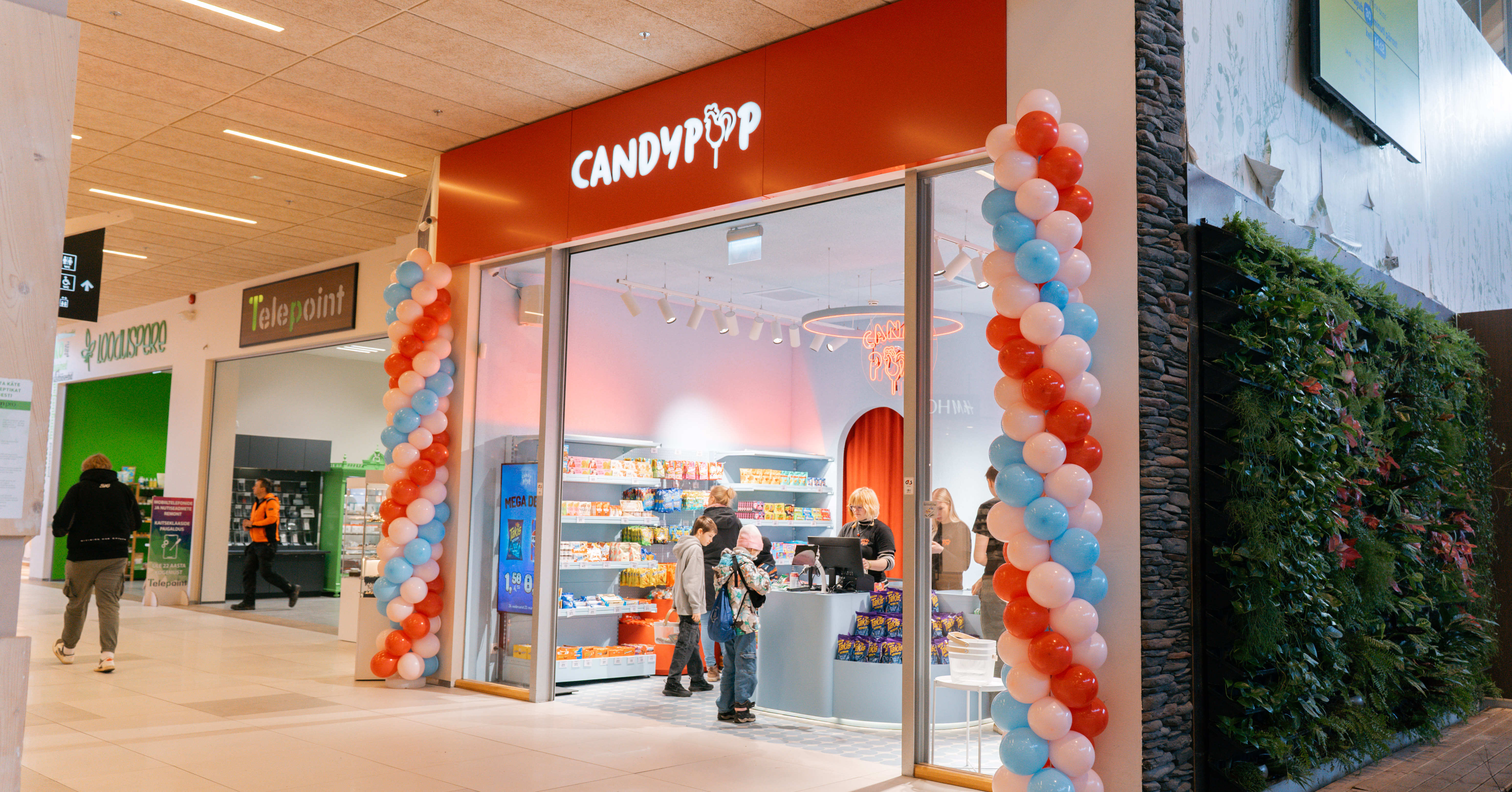 Candy POP avas L&otilde;unakeskuses poe